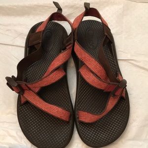 Chacos!